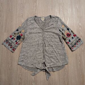 Fig And Flower Sweater Women's 1X Embroidered Peasant Knit Tie Front